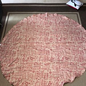 70” Round Holiday Tablecloth